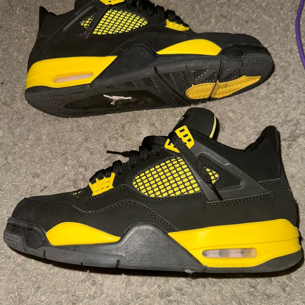 Jordan yellow thunder